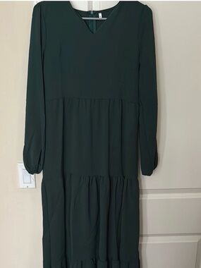 Dark Green Long Sleeve V-Neck Tiered Maxi Dress